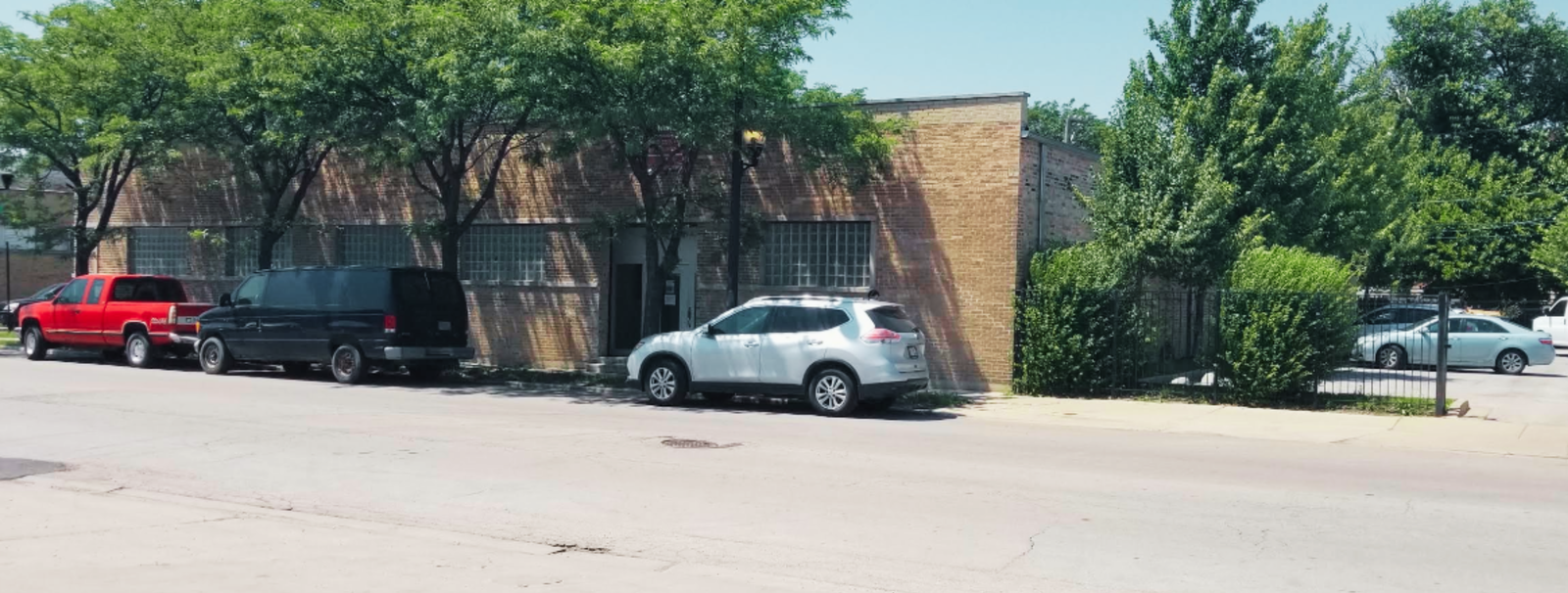 Exterior view of Masjed NationWide Chicago building